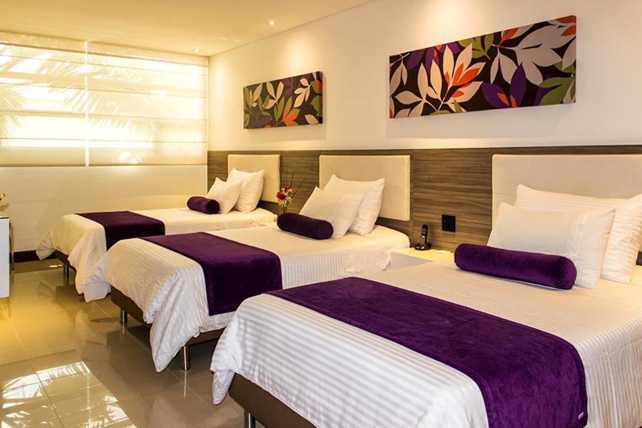 Hotel Loyds Μεντεγίν Εξωτερικό φωτογραφία