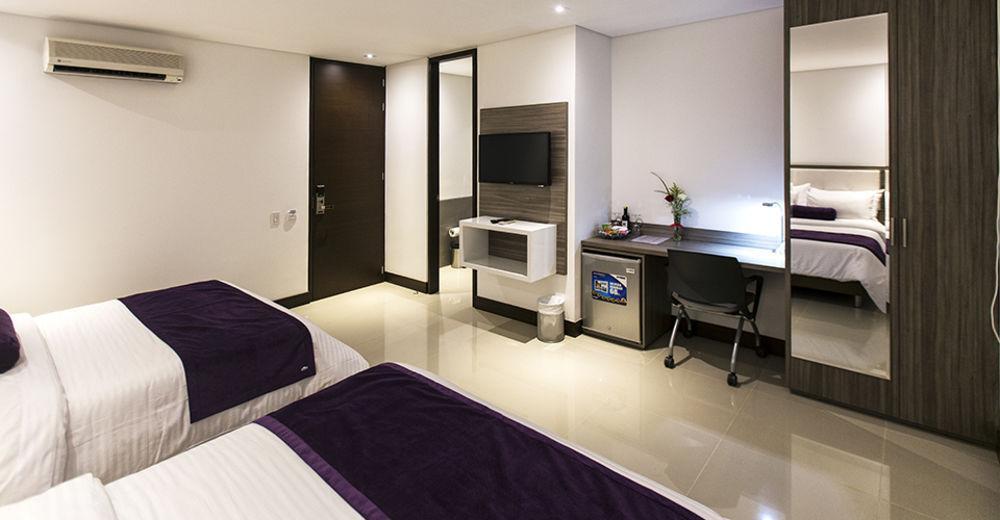 Hotel Loyds Μεντεγίν Εξωτερικό φωτογραφία