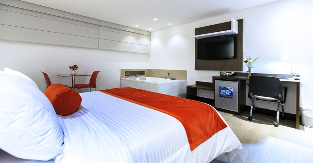Hotel Loyds Μεντεγίν Εξωτερικό φωτογραφία